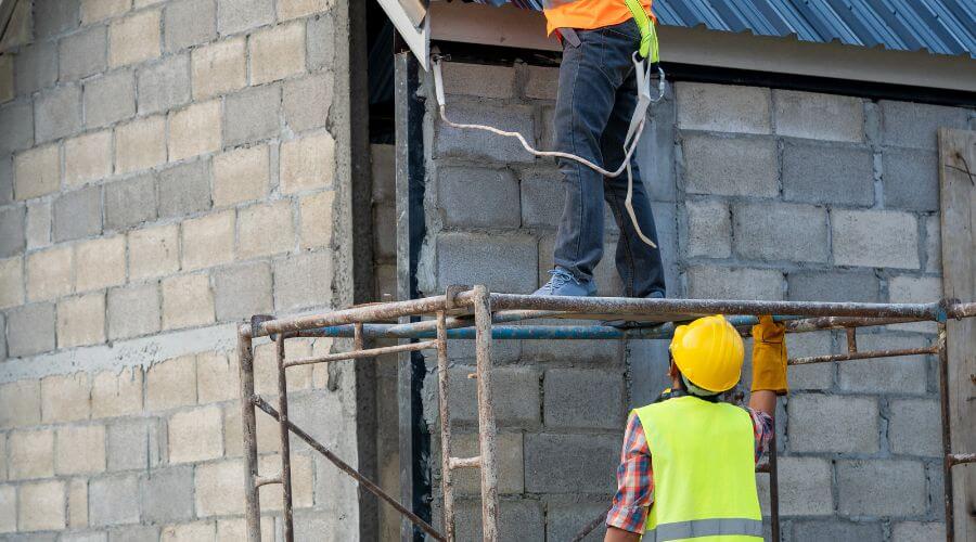 Expert Emergency Roof Repairs services in Spencerville, OH
